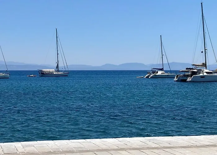 Liakakos 3* גיתיו