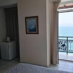 Liakakos 3*