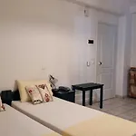 Liakakos