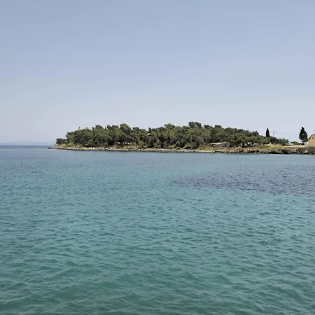 Liakakos Aparthotel 3*