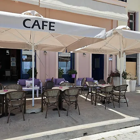 Liakakos Aparthotel Gythio