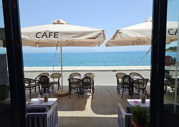 Aparthotel Liakakos 3*