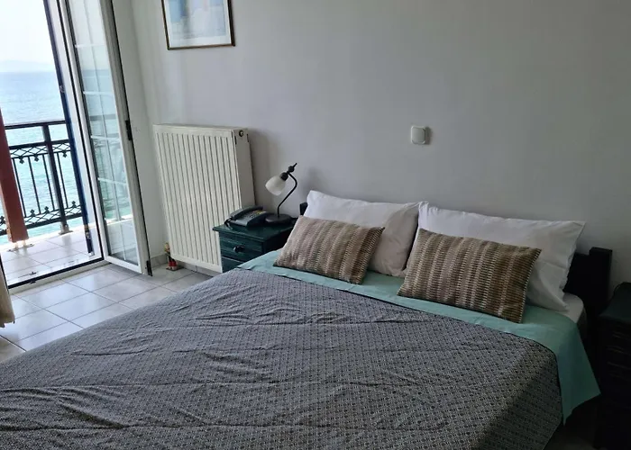 Aparthotel Liakakos 3*